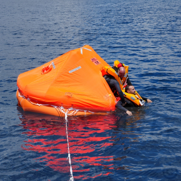 lalizas-iso-atlantic-ii-l-liferaft-69b2ae1aa6ec7.png